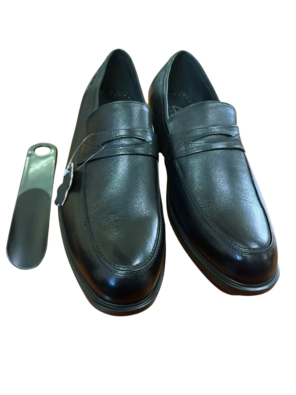 Clarks Gentle Pure Leather Shoes β Black | Durable Rubber Sole