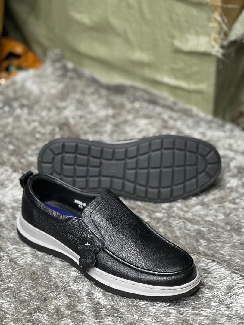 Clarks closed Men shoes
