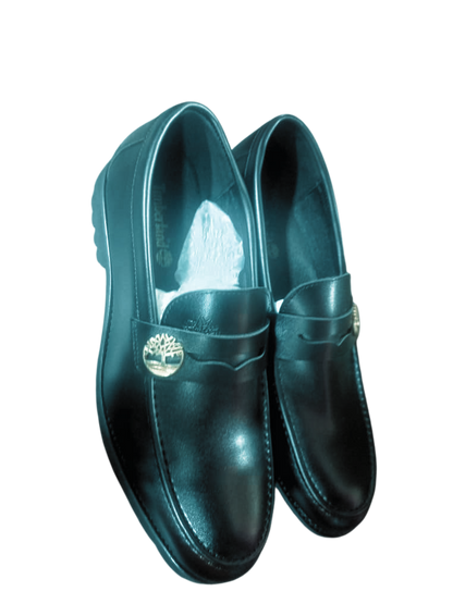 👞 Timberland Gentle Leather Shoes – Classic Style Meets Rugged Comfort