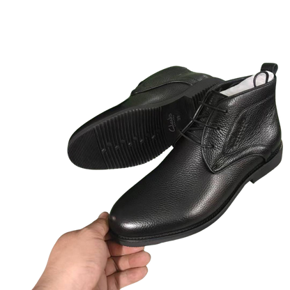 👞 Clarks Men’s Boots – Classic British Style Meets All-Day Comfort
